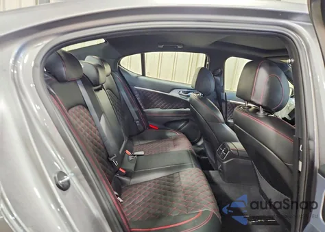 2020 Genesis G70 Prestige z USA, uszkodzony, nr VIN KMTG34LE8LU064077